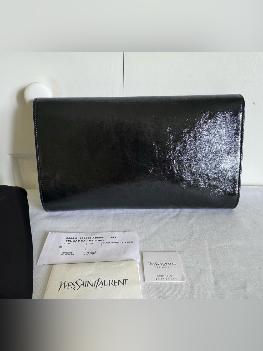 Yves Saint Laurent Black Patent Envelope Clutch Mint - Picture 3 of 13